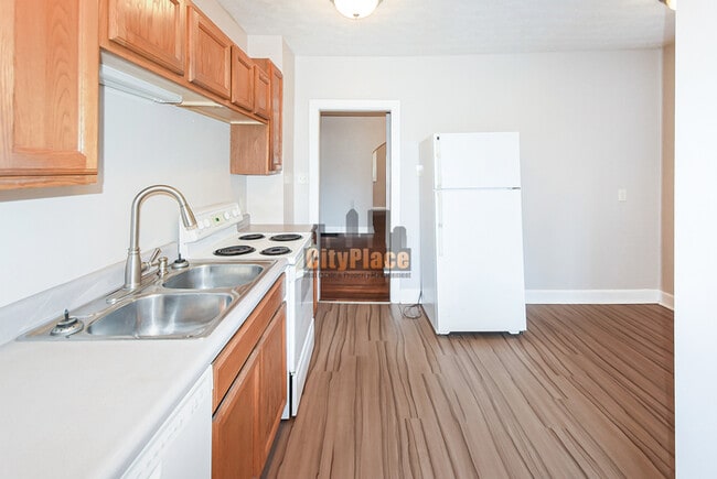 Building Photo - 519 Wallace Ave