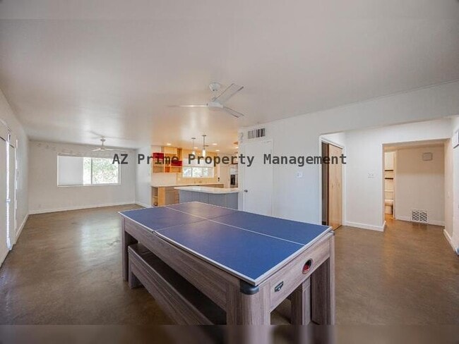 Building Photo - 351 E Encanto Dr