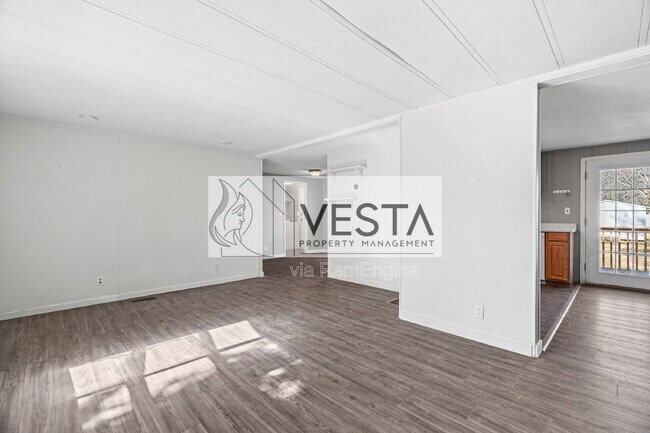 Building Photo - 442 Wickins Dr