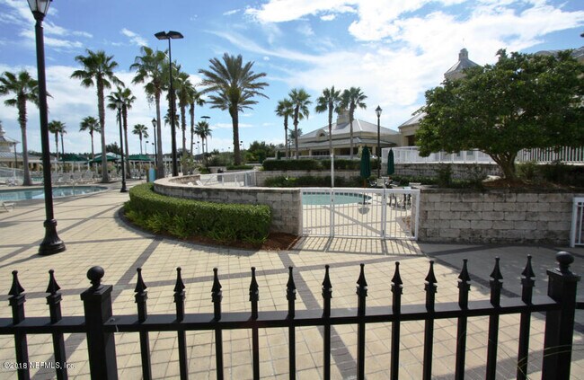 Building Photo - 6182 Bartram Village Dr