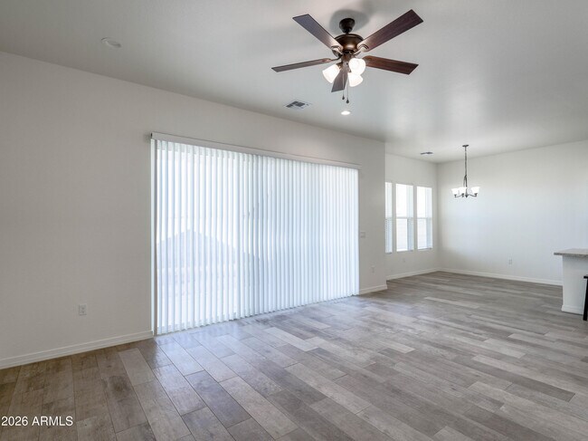 Building Photo - 11000 Cove Dr