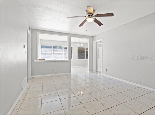 Building Photo - 5614 Riviera Dr