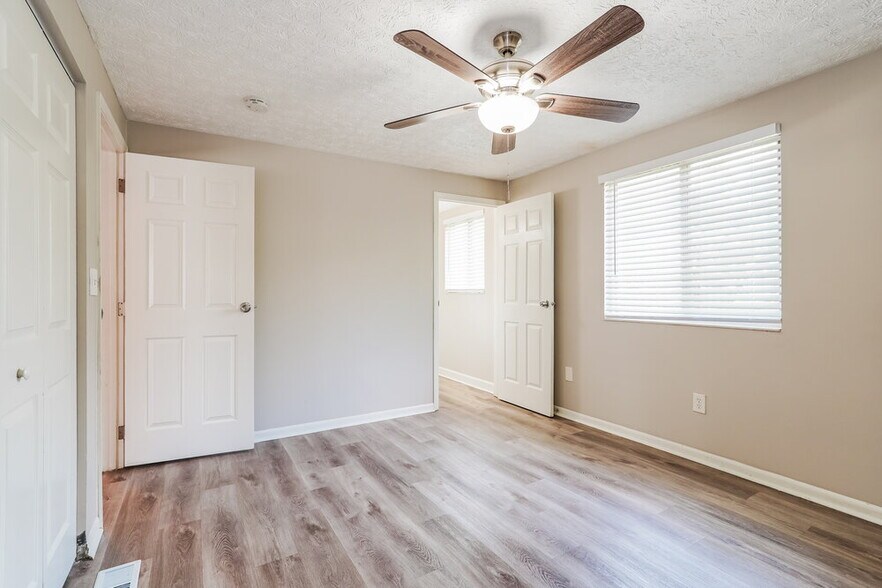 Building Photo - 6978 Britwell Ln