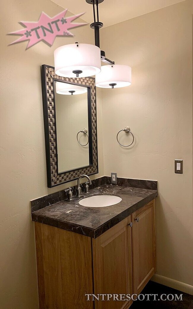 Building Photo - Home in Prescott in the Pines ~ HOLD (B)