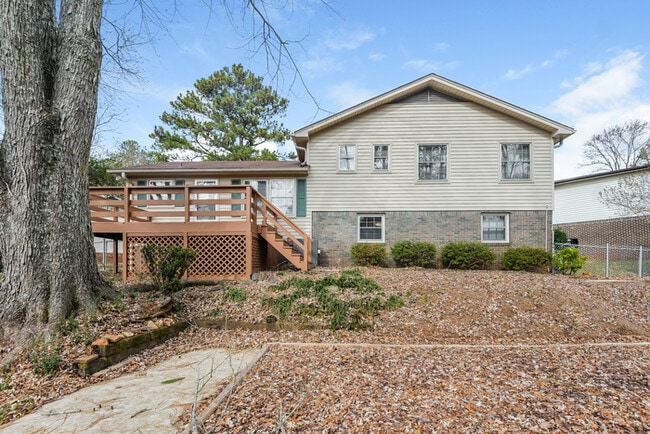 Building Photo - 2501 Wright Cir