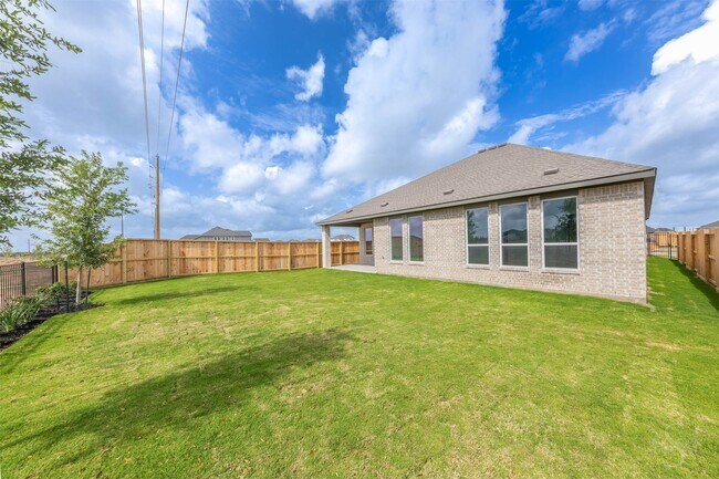 Building Photo - 31607 Brown Fern Dr