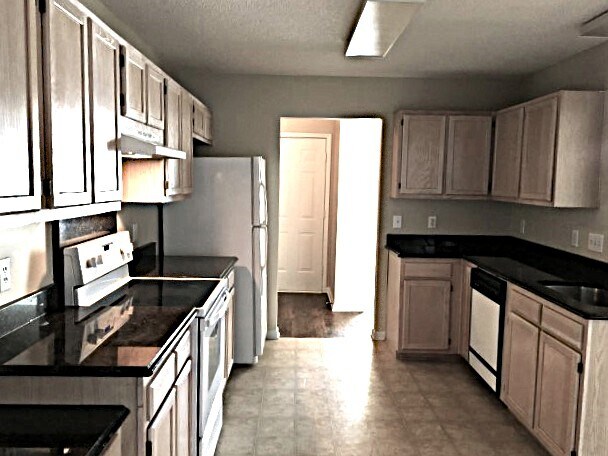 Building Photo - 14907 Copper Ridge Trl