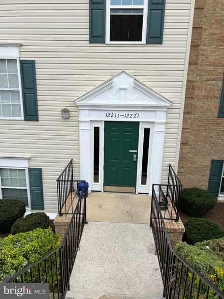 Building Photo - 12211 Stevenson Ct