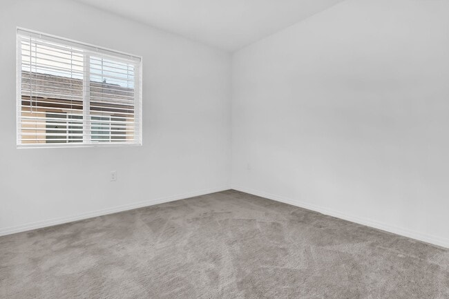 Building Photo - 19132 Ash Grv St