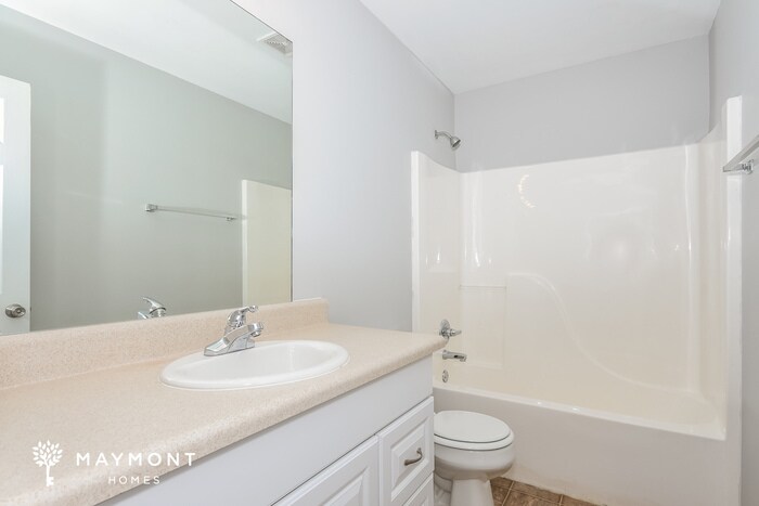 Building Photo - 3390 Summerfield Dr