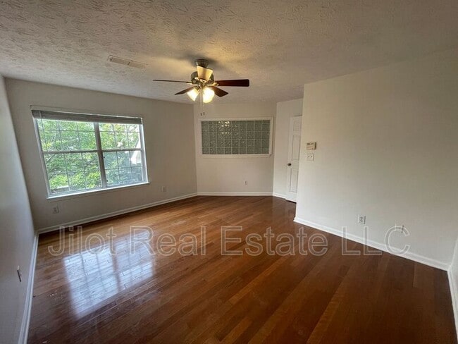 Building Photo - 61 Fulton St SE