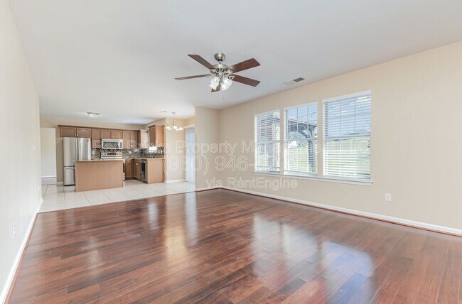 Building Photo - 9626 Kenneth Glenn Dr