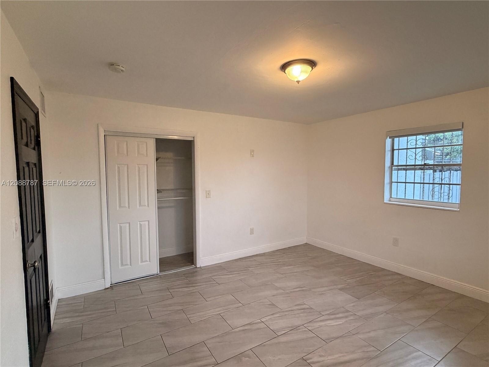 Building Photo - 3040 NW 27th St