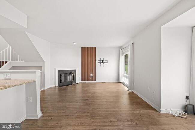 Building Photo - 18616 Pier Point Pl