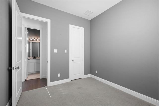 Building Photo - 14220 Greenside Dr