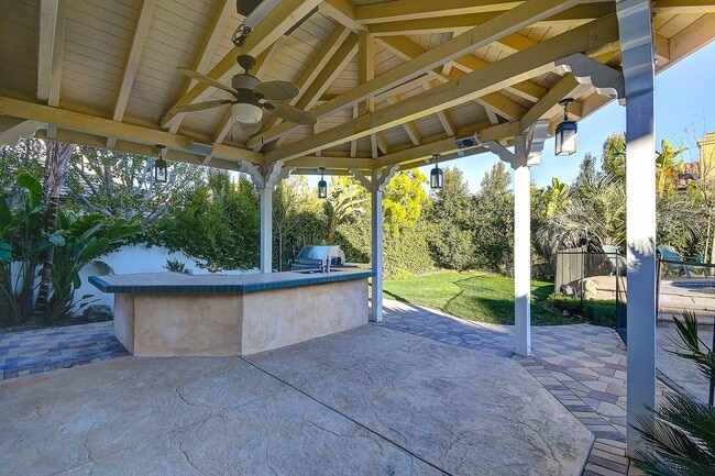 Building Photo - 4132 Prado De Las Cabras