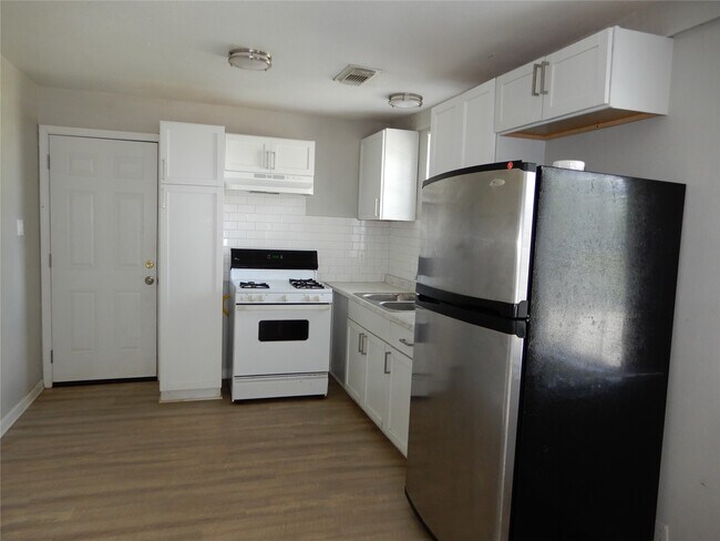 Building Photo - 3804 Lelia St