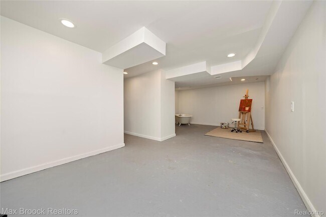 Building Photo - 436 Park St