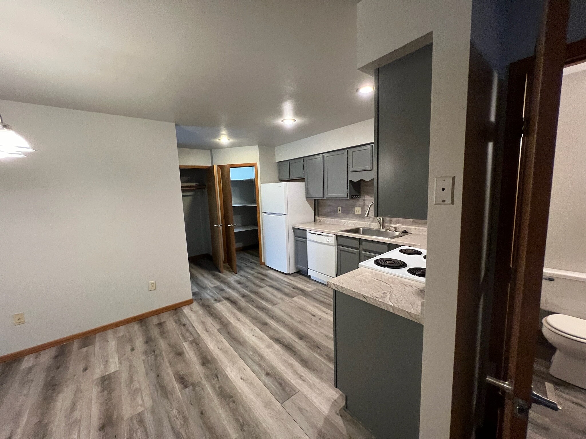 Building Photo - 113 Edwards St