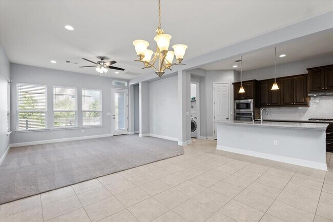 Building Photo - 5112 Globe Mallow Dr