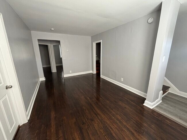 Building Photo - 4 Bedrooms 2 Bathrooms, 21239