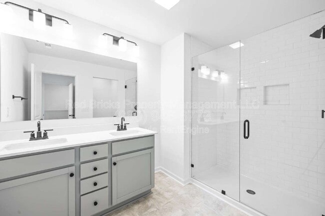 Building Photo - 11027 Pagebrook Ln