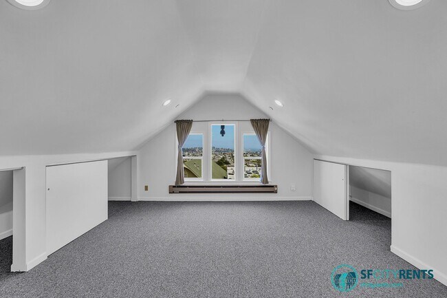 Building Photo - Noe Valley: Remodeled Top Floor Bi-Level Apartment w/ Views & Shared Yard