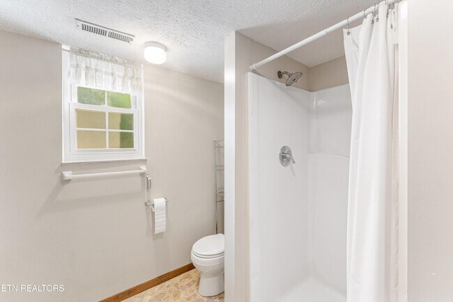 Building Photo - 9528 Gulf Park Dr