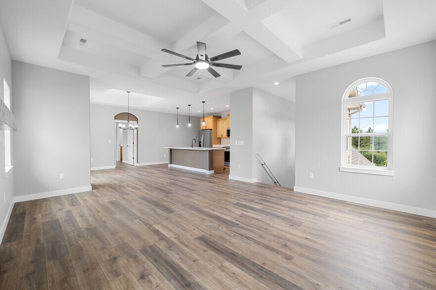 Building Photo - 1867 Woodland Way