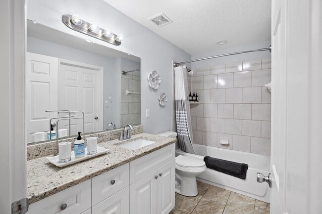 Building Photo - 37770 Kelly B Ct