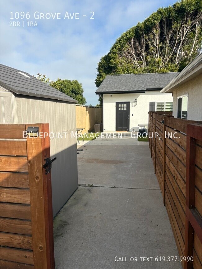 Building Photo - 1096 Grove Ave