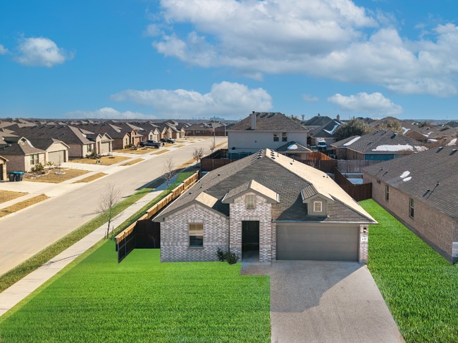 Building Photo - 417 Destin Dr