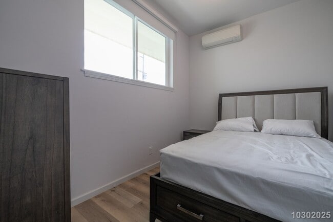 Building Photo - West Side Paradise – Stunning Fully Furnis...