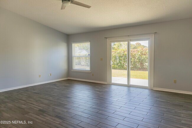 Building Photo - 1606 Castle Rock Ct