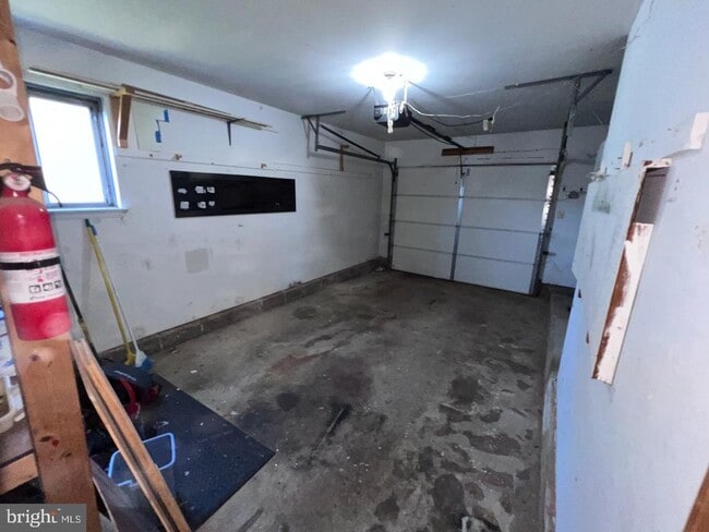 Building Photo - 918 Rockwell Rd