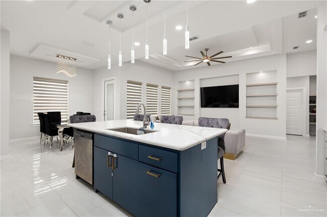 Building Photo - 24 Zenker Ave