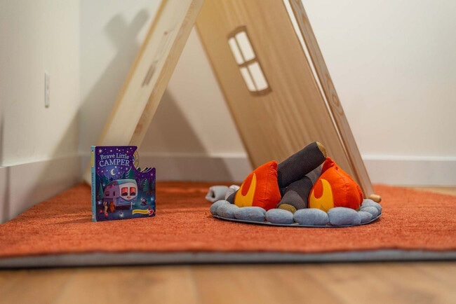 Building Photo - 36 Randall Dr