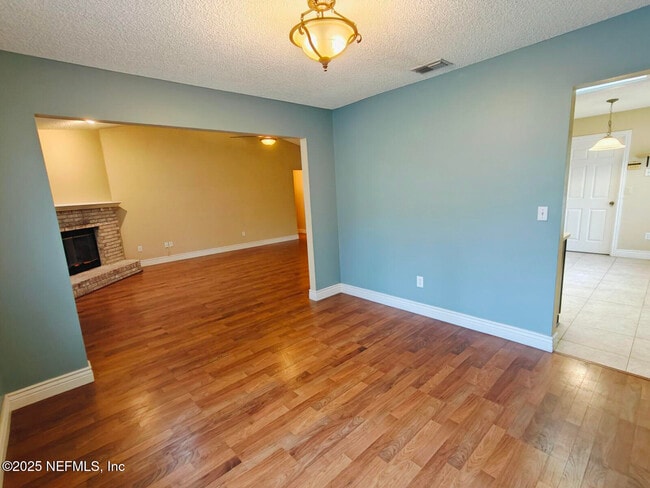 Building Photo - 1845 Weston Cir