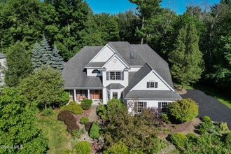 Building Photo - 20 Fairhill Rd