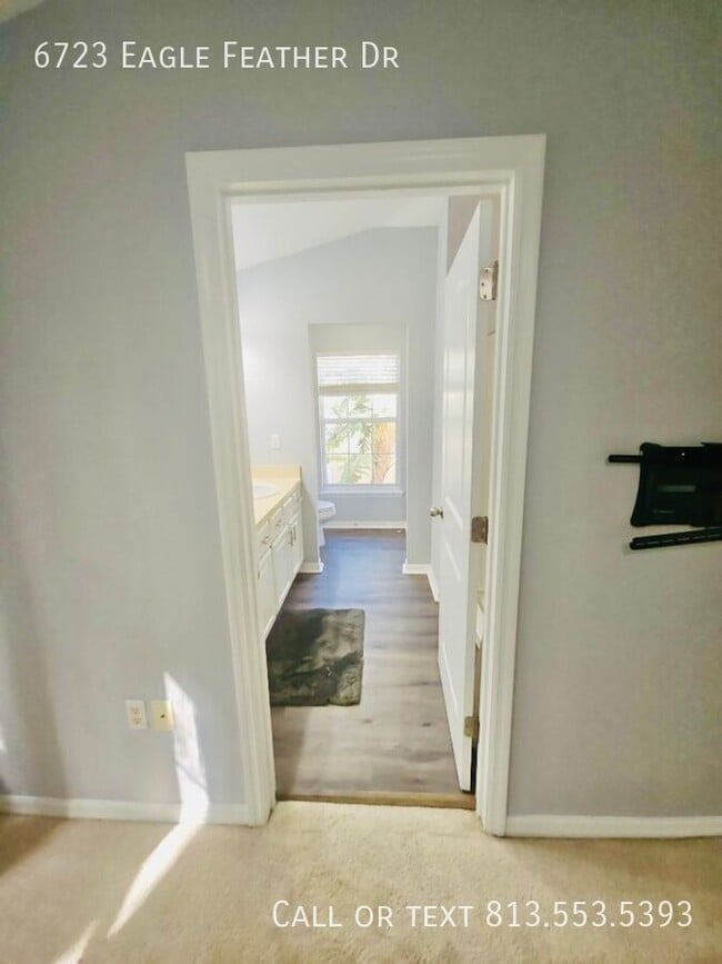 Building Photo - 6723 Eagle Feather Dr