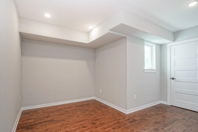 Building Photo - 1710 Cambridge St