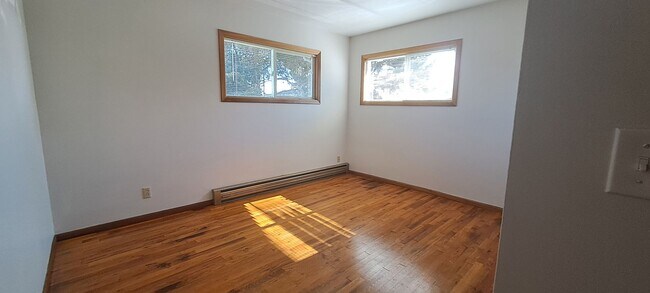 Building Photo - BEAUTIFUL home in Philomath