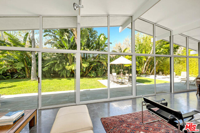 Building Photo - 30611 Las Estrellas Dr