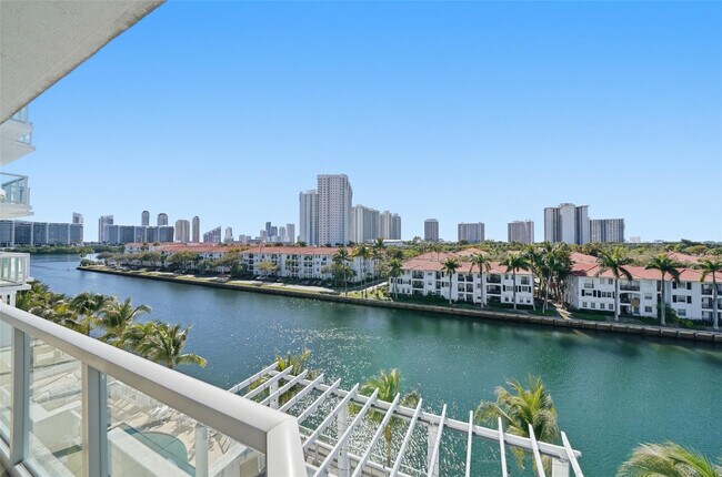 Building Photo - 3030 NE 188th St