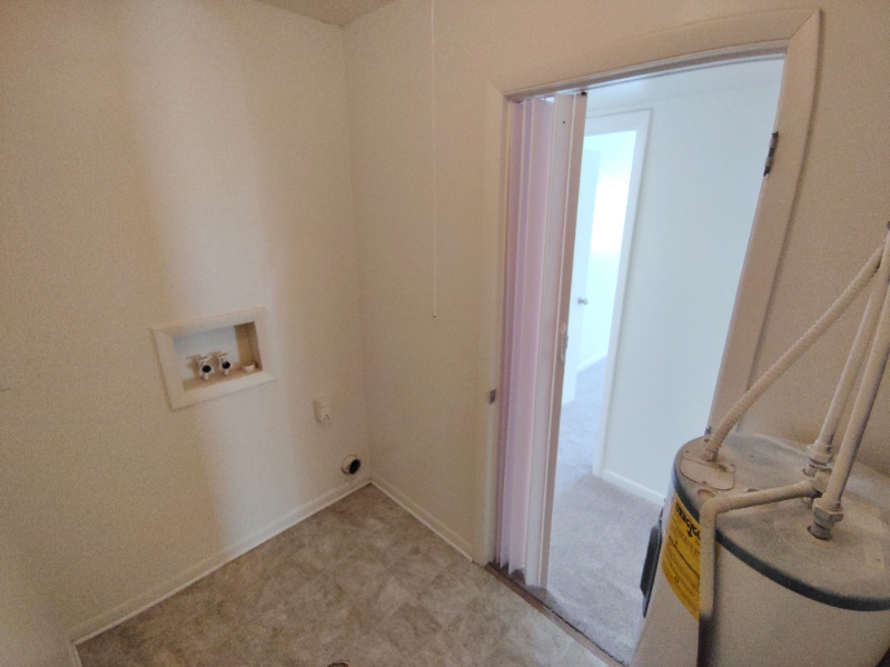 Building Photo - 600 Reusens Rd