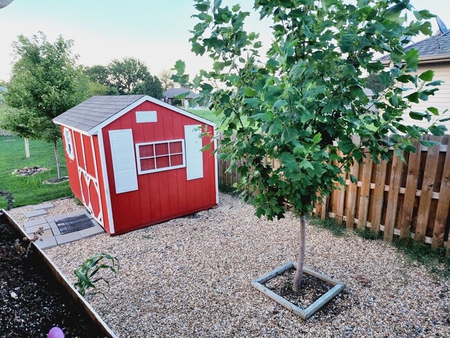 Building Photo - Pre-Leasing: Liberty Place Subdivision - R...