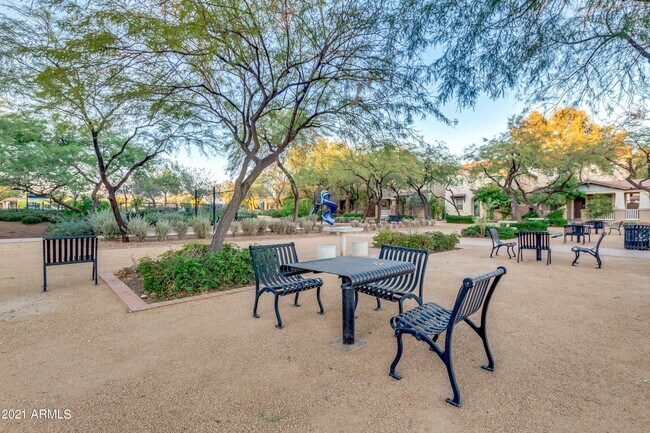 Building Photo - 21051 W Wycliff Dr