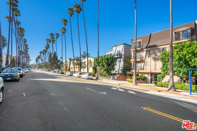 Building Photo - 953 4th St