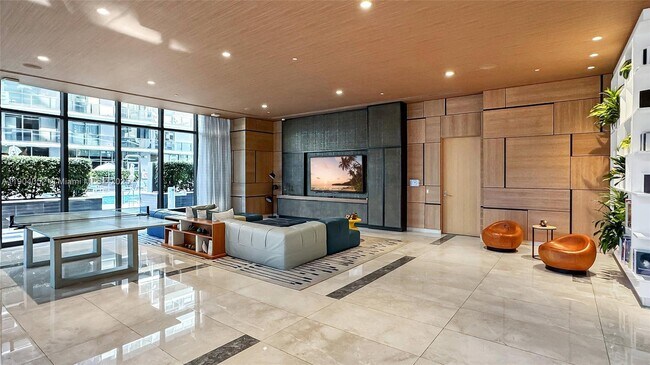 Building Photo - 55 SW 9th St