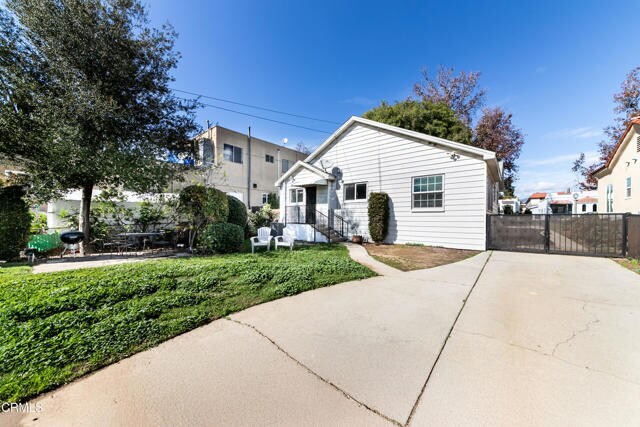 Building Photo - 2808 W Grand Ave